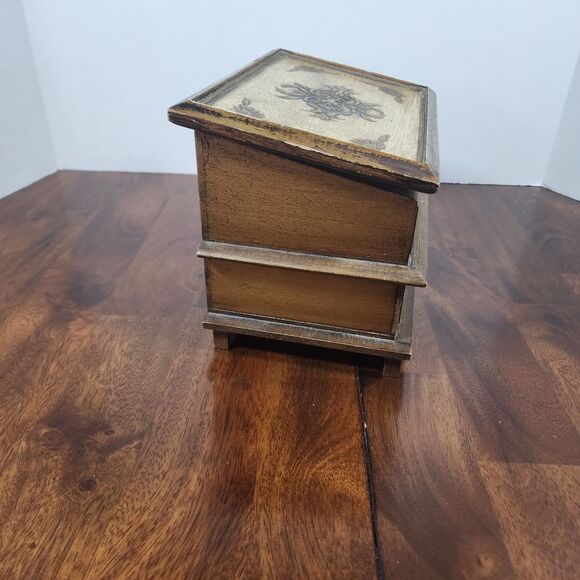 Vintage Florentine Musical Jewelry Box - Picture 5 of 12